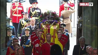 Entrada de la familia real a la Abadía de Westminster en el funeral de Isabel II | ¡HOLA! TV