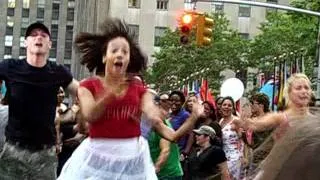 Zac Efron and Hairspray cast at The Today Show, 2007