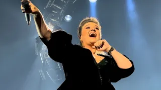 Kelly Clarkson - Favorite Kind of High live in Las Vegas, NV - 7/28/2023