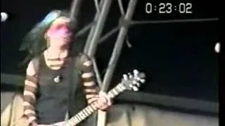 L7 - Monster (Reading Festival)