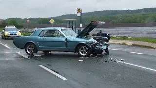 Oldtimer zerstört: Eine Schwerverletzte bei Unfall in Ibbenbüren