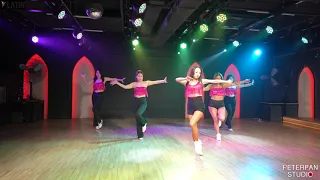 하이파이브 (feat.스카 로싸 ) by 써니 줌바 댄스 (Zumba Dance Show) 강남 LATIN 2024 04 27