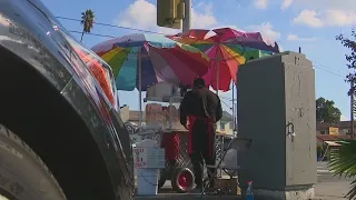 Anaheim considering towing food trucks if vendor breaks city's sidewalk laws