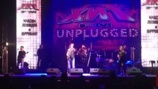 Максим Леонидов и Hippoband - Я люблю буги-вуги ("Хит FM Unplugged", 3.12.2013)