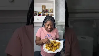 Plátano Frito Con piel , Guiso y Queso Costeño - En Directo con Chatica