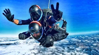 Tandem skydiving world record 7/7/7 Folds Of Honor