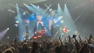 Scorpions - Rock you like a hurricane | Etihad Arena, Abu Dhabi #etihadarena  #scorpions #rocknroll