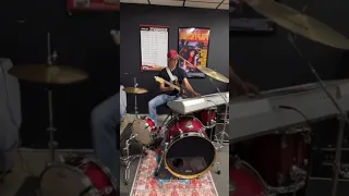 One Man Band covers Dancing Queen!