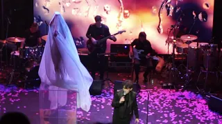 Dimash 迪玛希 London concert. 「The Late Autumn 秋意浓」