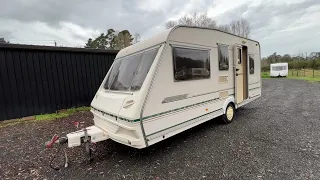 2000 Abbey County Warwick 4 berth caravan walk around