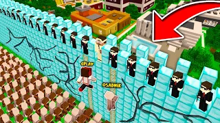 DIAMENTOWY MUR WOKÓŁ MIASTA GPLAYA PĘKA W MINECRAFT?! GPLAY & LUMI