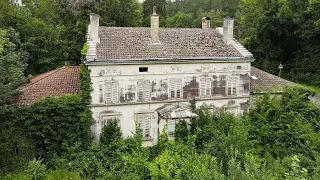 Life of a Hoarder ~ Abandoned Mansion Of The French Elephant Lady!