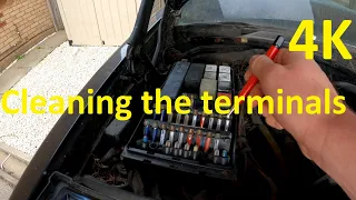 Project Mercedes W126 560sel Ep5 - Will Cleaning the fuse terminals help
