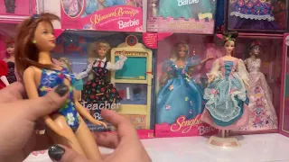 Vistiendo barbie  Midge