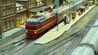 РЖД ЧС2Т МОДЕЛЬ ЖЕЛЕЗНОДОРОЖНЫЙ Вылет из★RZD CHS2 modelrailway departure★ロシアCHS2型鉄道模型★