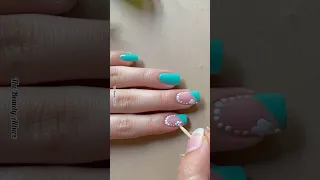 💅🌸Easy floral nail art design tutorial #nailart2023 #naildesign #youtubeshorts #shorts