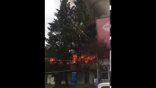 В Сочи горит здание спортивной школы на Ареде 14.11.17