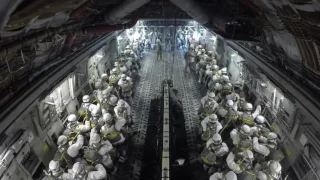 INCREDIBLE - Paratroopers Static Line Jump from HUGE C 17 Aircraft over the Artic