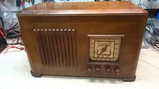 Repair Of A 1939 Fada Model 169 AA5 Tube Radio