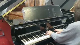 Piano à queue neuf Kawai modèle GX-2
