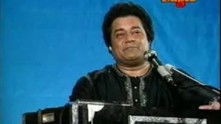 ANUP JALOTA SINGS TAN KE TAMBURE (LIVE)