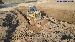 Amazing SHANTUI SD22 Bulldozer Trying Spreading Dirt Filling Up And Dump Truck Unloading Soil