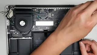 Retina MacBook Pro A1502 Early 2015 Disassembly SSD Upgrade Logicboard Motherboard Removal