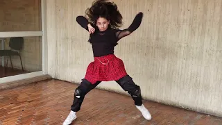 QUIEN ES ELLA?? PRE-DEBUT DANCE