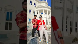 Kajish shrestha and begam Nepali ( bhatbhate ) new song viral tik tok video