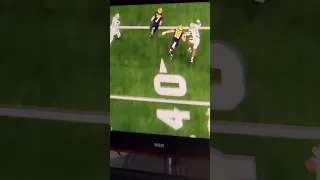 Replay - Donovan Edwards' 2nd Touchdown Run vs. Washington - January 8, 2024