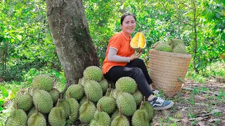 Harvest SAU RIENG Goes to the market sell - Durians at a market || Emma Daily Life