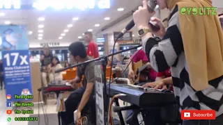 Bruno Mars - Just The Way You Are Live Busking Cover by The Eyelitz..