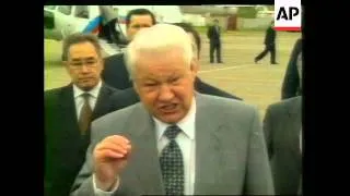 RUSSIA: PRESIDENT YELTSIN PROMISES NOT TO DEVALUE ROUBLE (2)