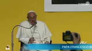 Papa Francesco a Genova, incontro con il mondo del lavoro. Lavoro e dignità