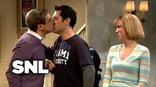 Kissing Family: Austin Brings His Roommate Home from College - SNL