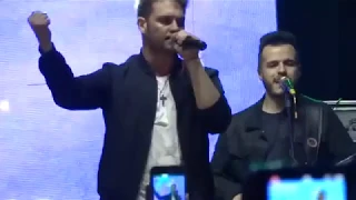 Christopher Von Uckermann canta Salvame em Sao Paulo