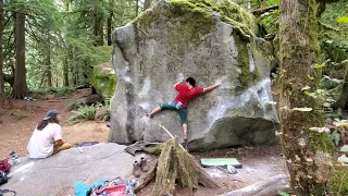 Stackin' Legos V7/8 // Index Bouldering