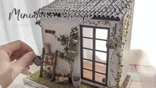 [DIY/miniature] Make a miniature house with a garden from 100 yen materials / A house with a garden