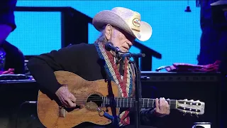 Willie Nelson still nailing guitar solos at 88 years old