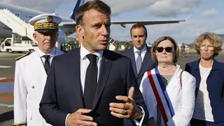 Emmanuel Macron arrives in New Caledonia following deadly riots • FRANCE 24 English