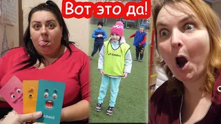 VLOG Я стою на воротах. Попали мячом в живот. Первый матч Алиски. Надя.