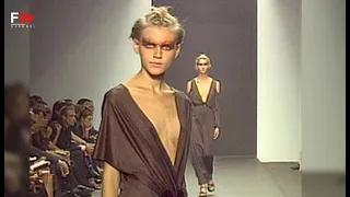 Vintage in Pills FENDI Spring 2002 - Fashion Channel