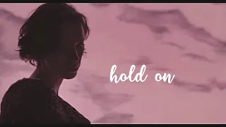 olive & elizabeth | hold on