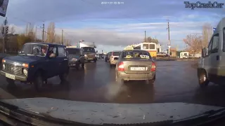 Car Crash compilation (February 2013) |part 2| Подборка аварий (Февраль 2013)