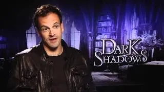 Dark Shadows Interview: Johnny Lee Miller