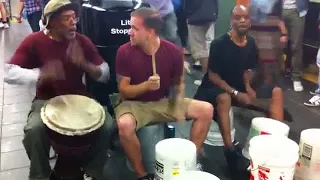 Awesome jam in a New York subway. Bucket and djembe drum sesh via Tyler Moellmann