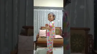 NauNau,anak kecil nyanyi bahasa Inggris malah bikin ngakak😂 #shorts #aksilucu #batitapintar