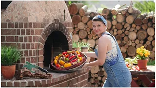 This Recipe is 300 years old Meat and Vegetables in the Oven.Cooking a traditional Ukrainian dinner.