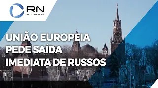 União Europeia pede saída imediata de russos