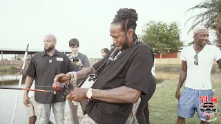 2 CHAINZ CATCHES A SHARK WHILE FISHING AT LYNNS GARAGE